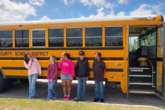 Mississippi middle schoolers stop runaway bus after driver loses consciousness from asthma attack