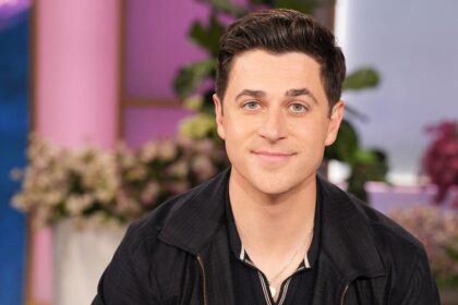 'Wizards of Waverly Place' star David Henrie says his faith cost him agents, money and friends in Hollywood