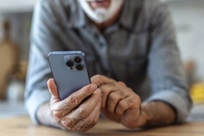 How to search anything on iPhone, Galaxy and Pixel