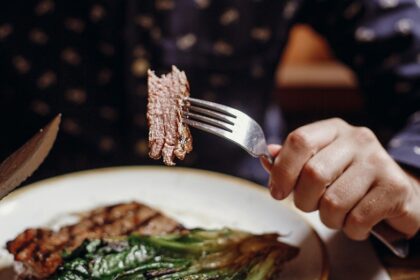 Man says Texas Roadhouse served him $20 steak instead of pricier filet multiple times